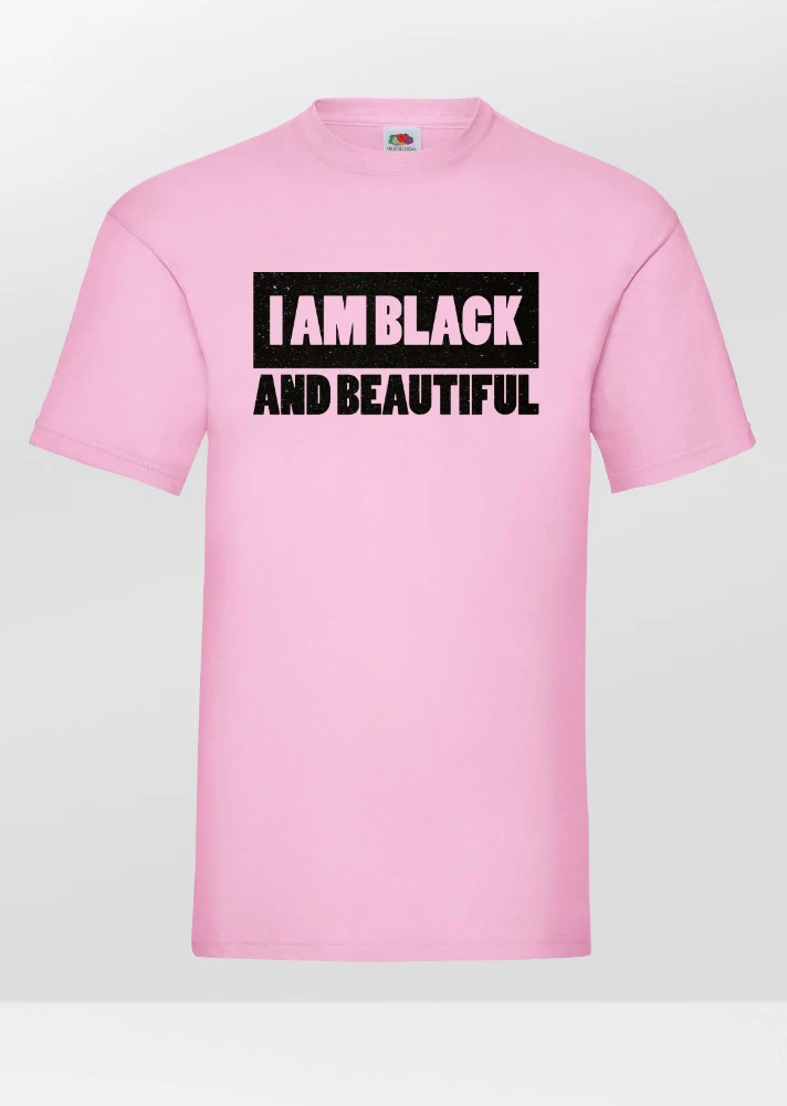 t-shirt rose avec écrit "black and beautiful" en noir pailleté
